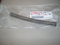 YAMAHA FZ6 ORİJİNAL RADYATÖR HORTUM KORUYUCU YAY 1B3-12498-00