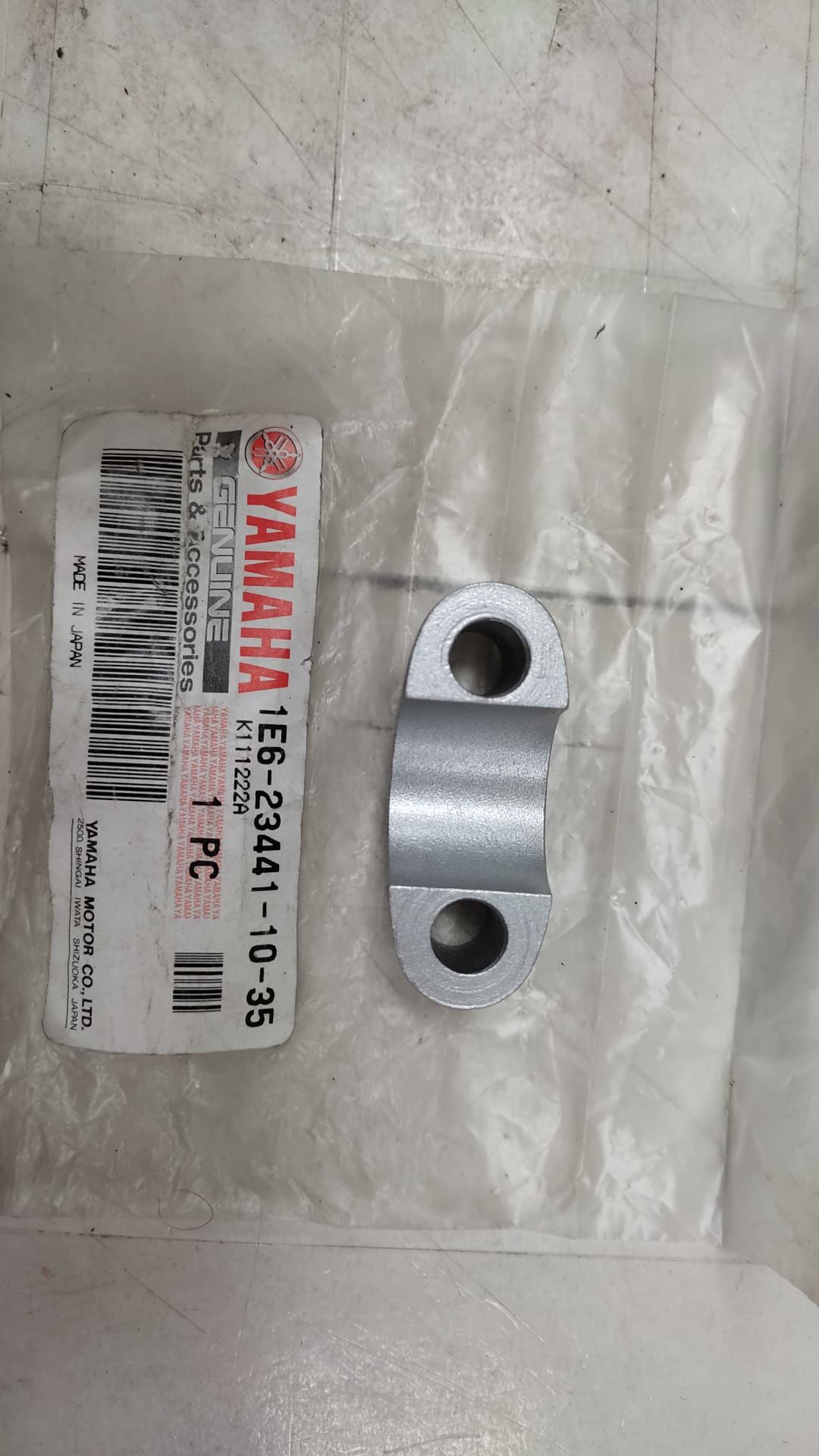 YAMAHA TTR 125cc GİDON ÜST TUTUCU 1E6-23441-10-35
