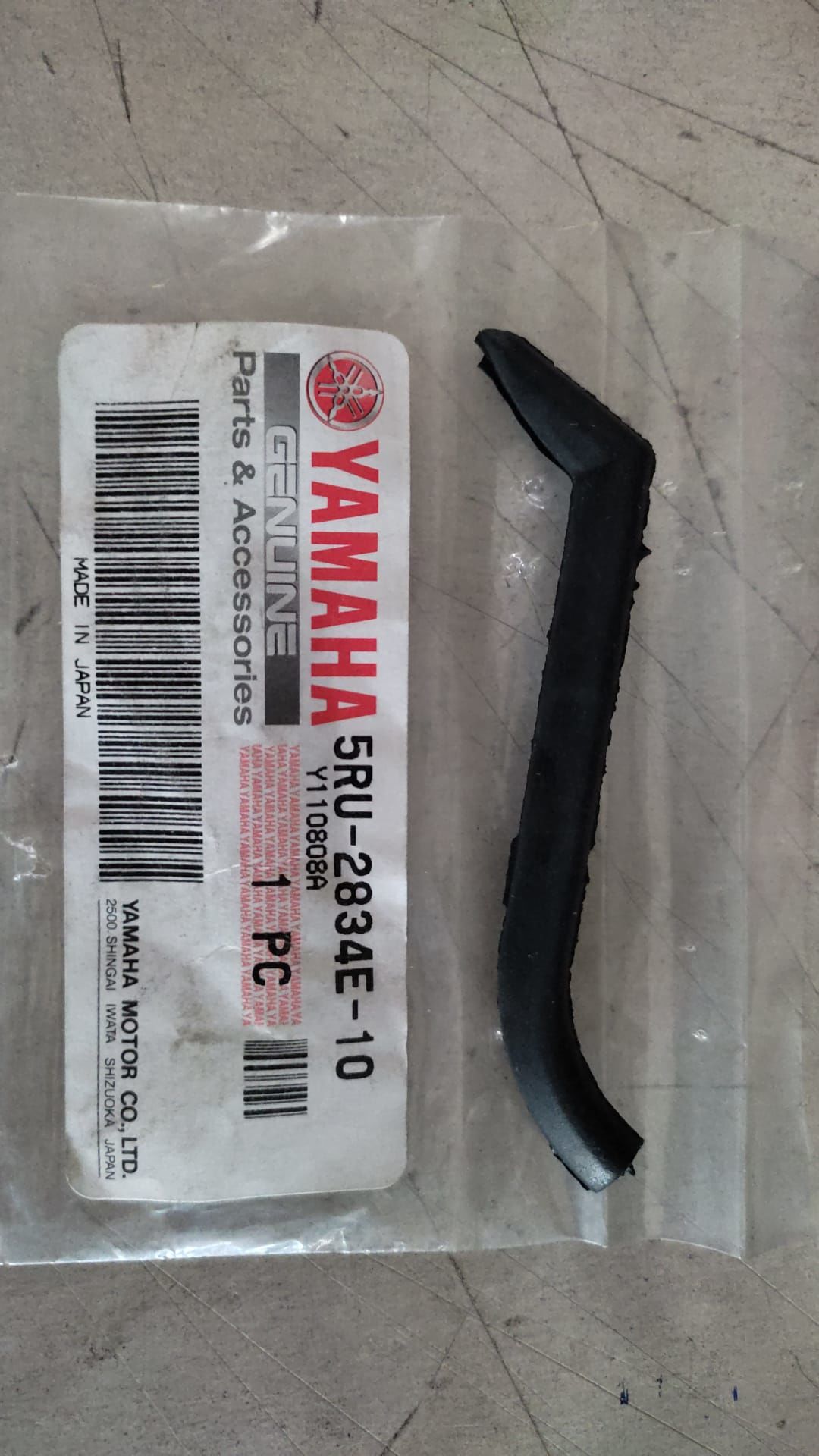 YAMAHA YP400 SCOOTER ORİJİNAL TORPİDO ORTA DAMPERİ 5RU-2834E-10