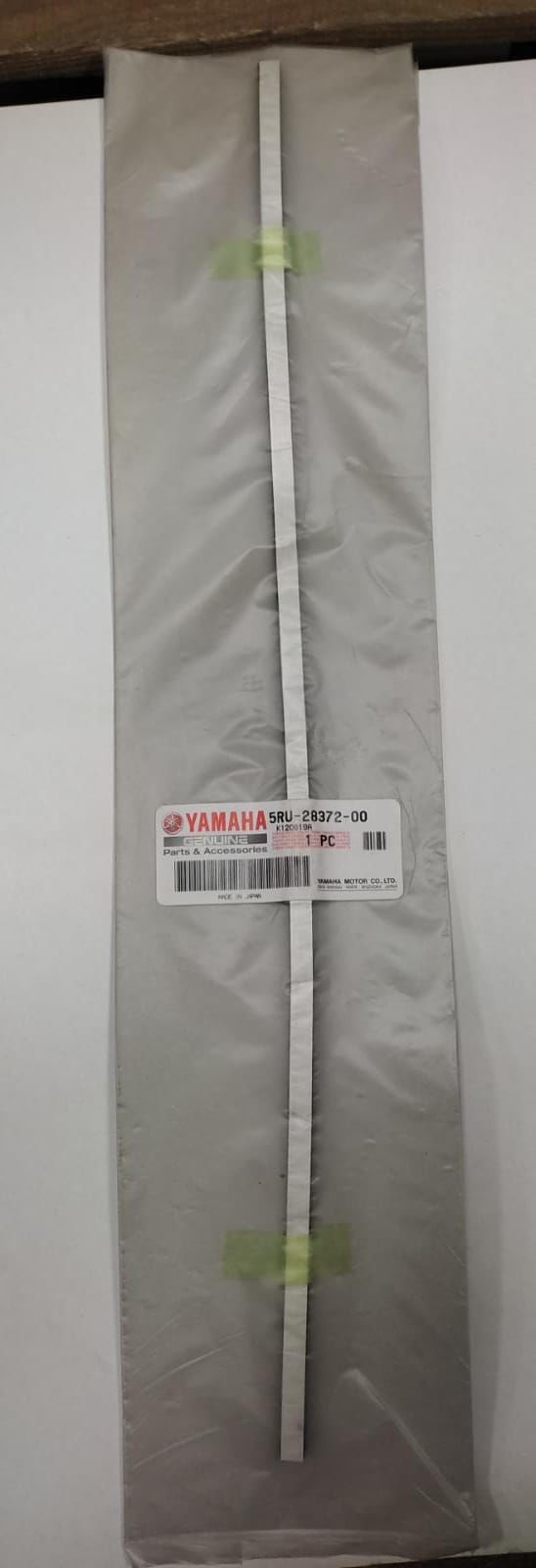 YAMAHA SCOOTER YP 400 ORİJİNAL TORPİDO KAPAK SAĞ DAMPERİ 5RU-28372-00