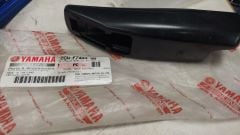 YAMAHA TRICITY 125cc ORİJİNAL ARKA AYAK BASAMAK LASTİĞİ SAĞ 2CM-F7444-00