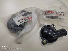 YAMAHA 2004-2016 FZ6 / XJ6 ORİJİNAL TERMOSTAT KAPAK ÇIKIŞI 5VX-12413-00