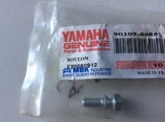 YAMAHA  ZUMA II ORİJİNAL  CİVATA 90109-06851