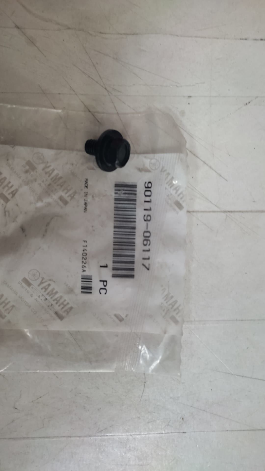 YAMAHA MAJESTY ORİJİNAL RONDELA BAŞLI CİVATA 90119-06117