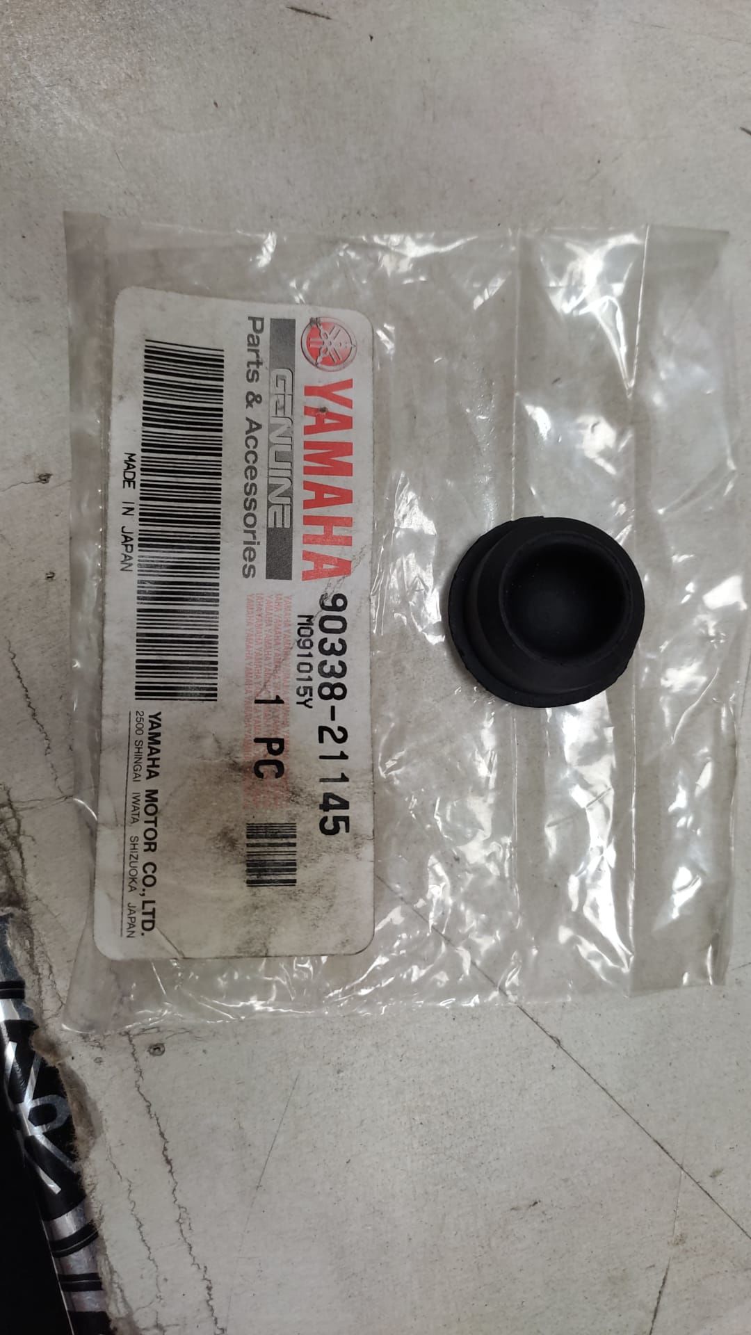 YAMAHA KAR ARACI ORİJİNAL ÖZEL ŞEKİLLİ TAPA 90338-21145