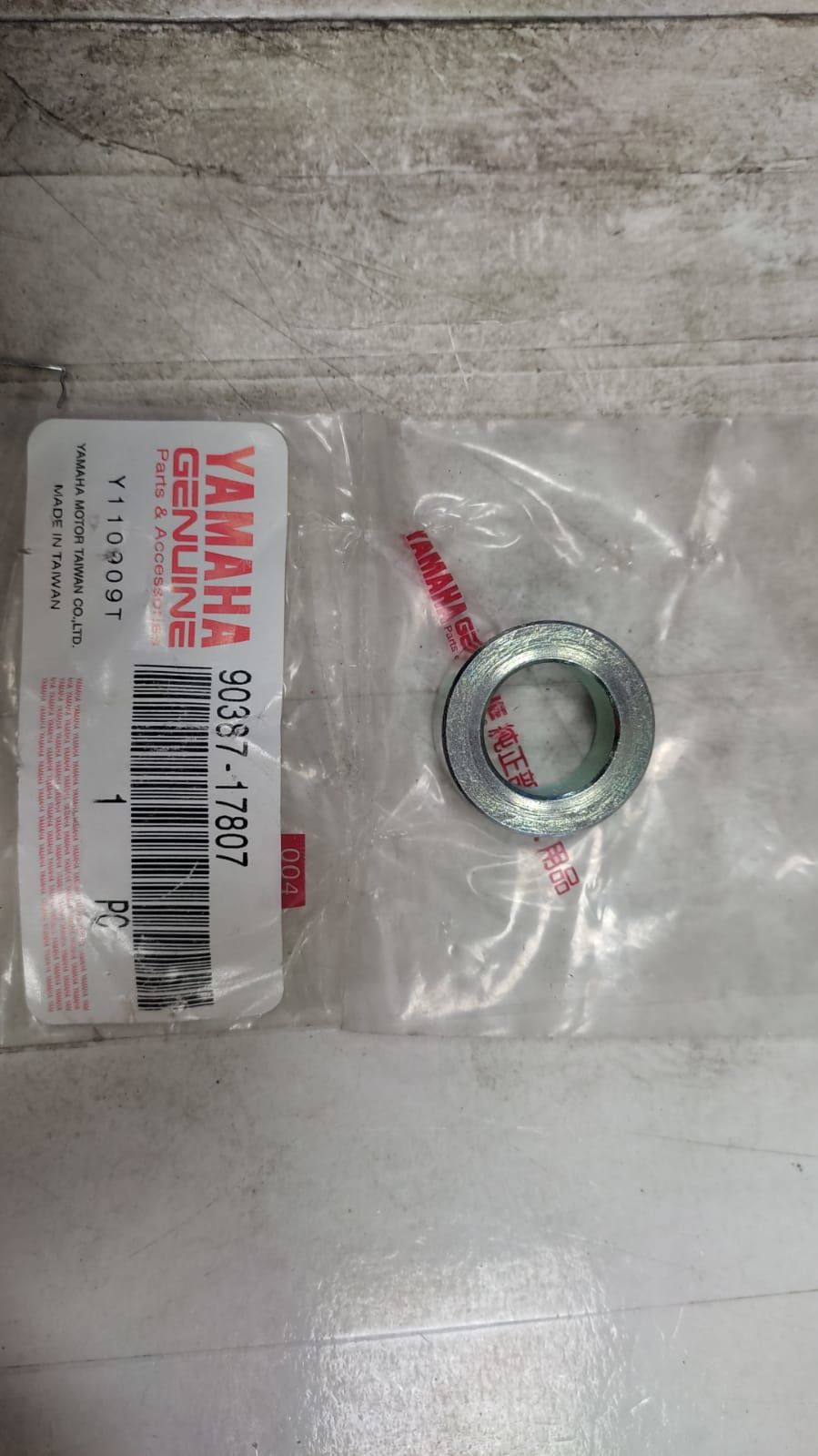 YAMAHA SMAX ORİJİNAL  ARKA KOL SÜSPANSİYON BURCU 90387-17807
