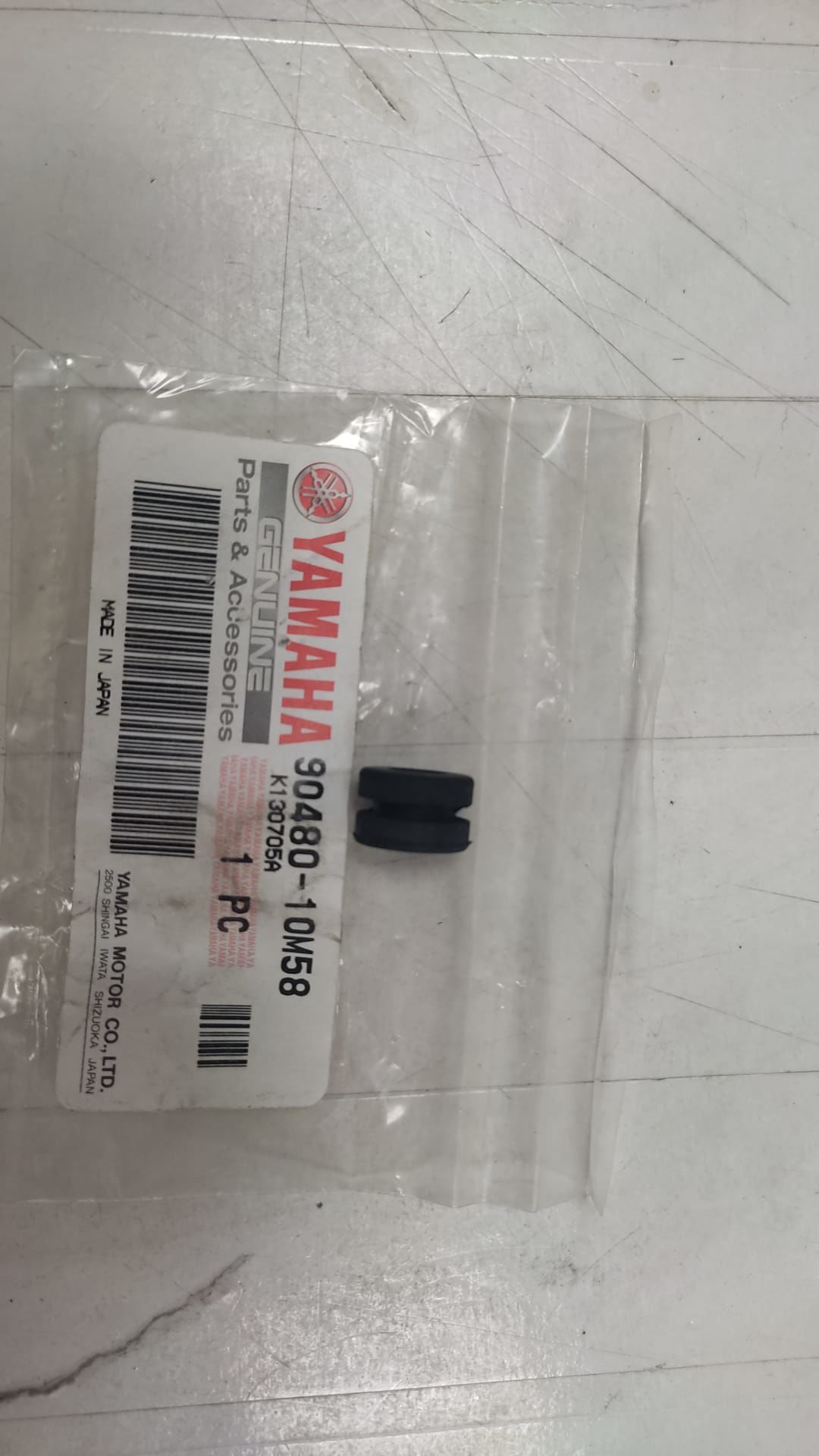 YAMAHAYP400 MEJESTY ORİJİNAL FLAŞÖR IŞIK KELEPÇE KLİPSİ (GROMET)90480-10M58