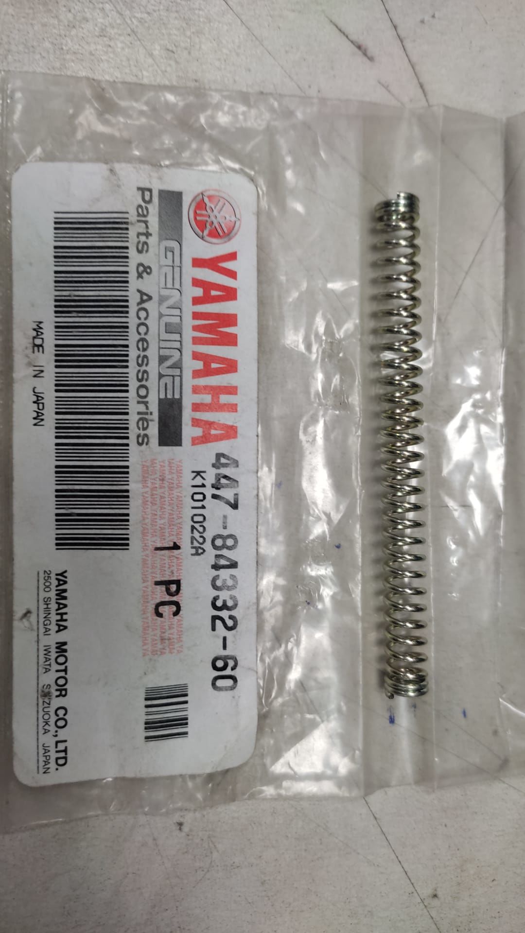 YAMAHA XS 650/XT 500/XJ 920/XV 250cc ORİJİNAL SIKIŞTIRMA YAYI 447-84332-60