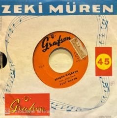 Zeki Müren - Ben Kaçarak / Sırma Saçlım 45'lik