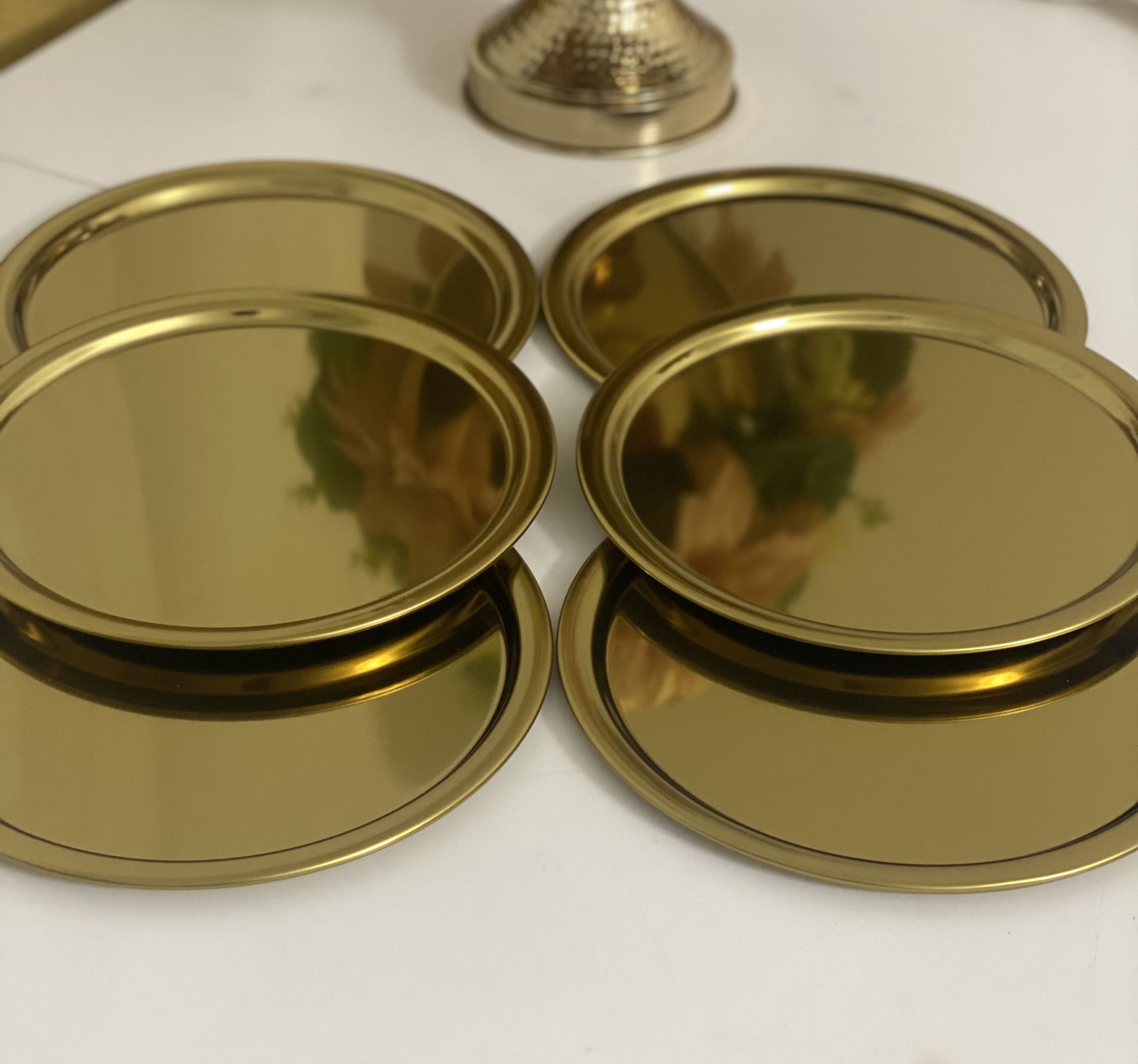 PASLANMAZ ÇELİK GOLD KAPLAMA 6 LI SUNUM TEPSİSİ YUVARLAK MODEL