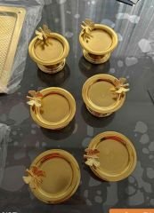 GOLD RENK KELEBEK AKSESUARLI 6 LI MAKARONLUK LOKUMLUK