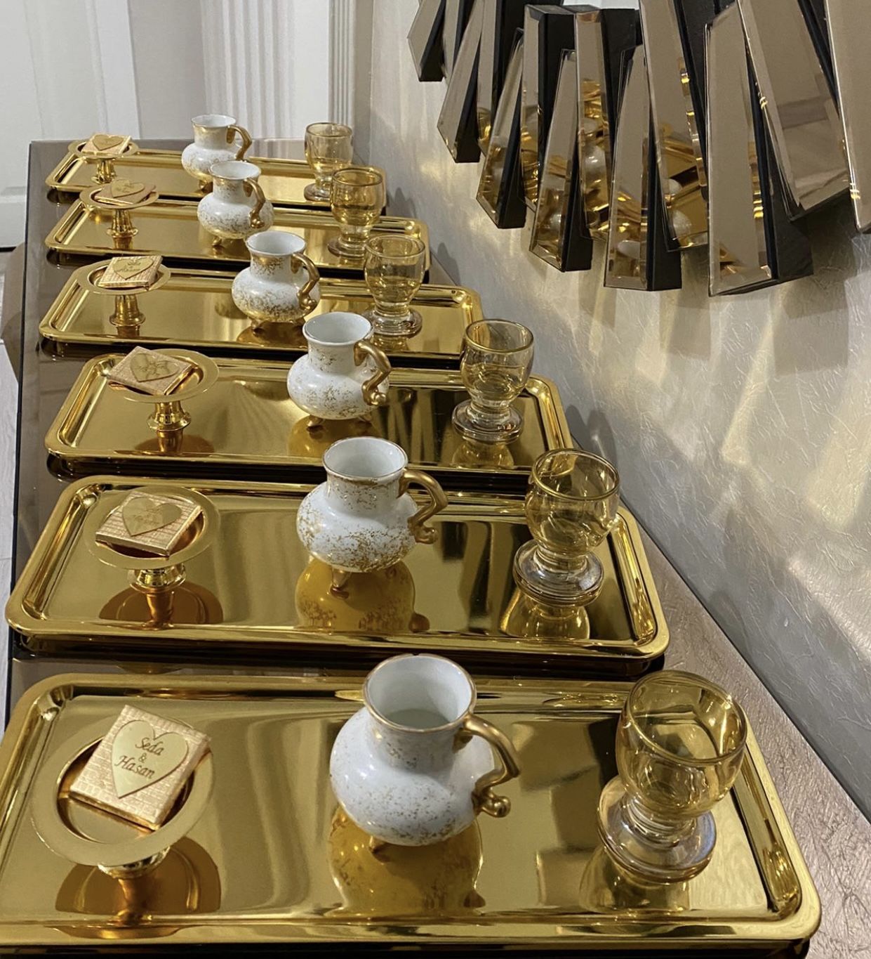 6 LI GOLD KAPLAMA DİKDÖRTGEN MODEL SUNUM TEPSİSİ PASLANMAZ ÇELİK