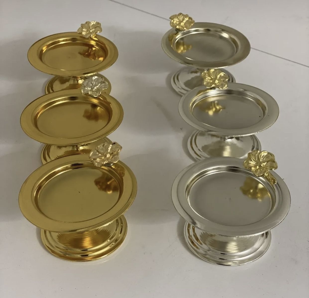 GOLD VE GÜMÜŞ JAPON GÜLLÜ 6 LI MAKARONLUK