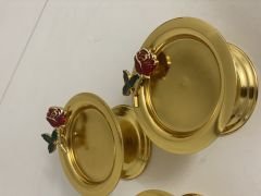 GOLD RENK 3 LÜ MAKARONLUK LOKUMLUK GÜL AKSESUARLI