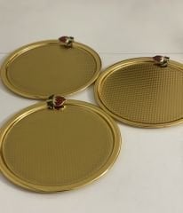3 LÜ GOLD YUVARLAK MODEL SUNUM TEPSİSİ ÇİLEK AKSESUARLI