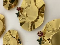 PASLANMAZ ÇELİK GOLD RENK GÜL AKSESUARLI 6 LI ÇAY TABAĞI