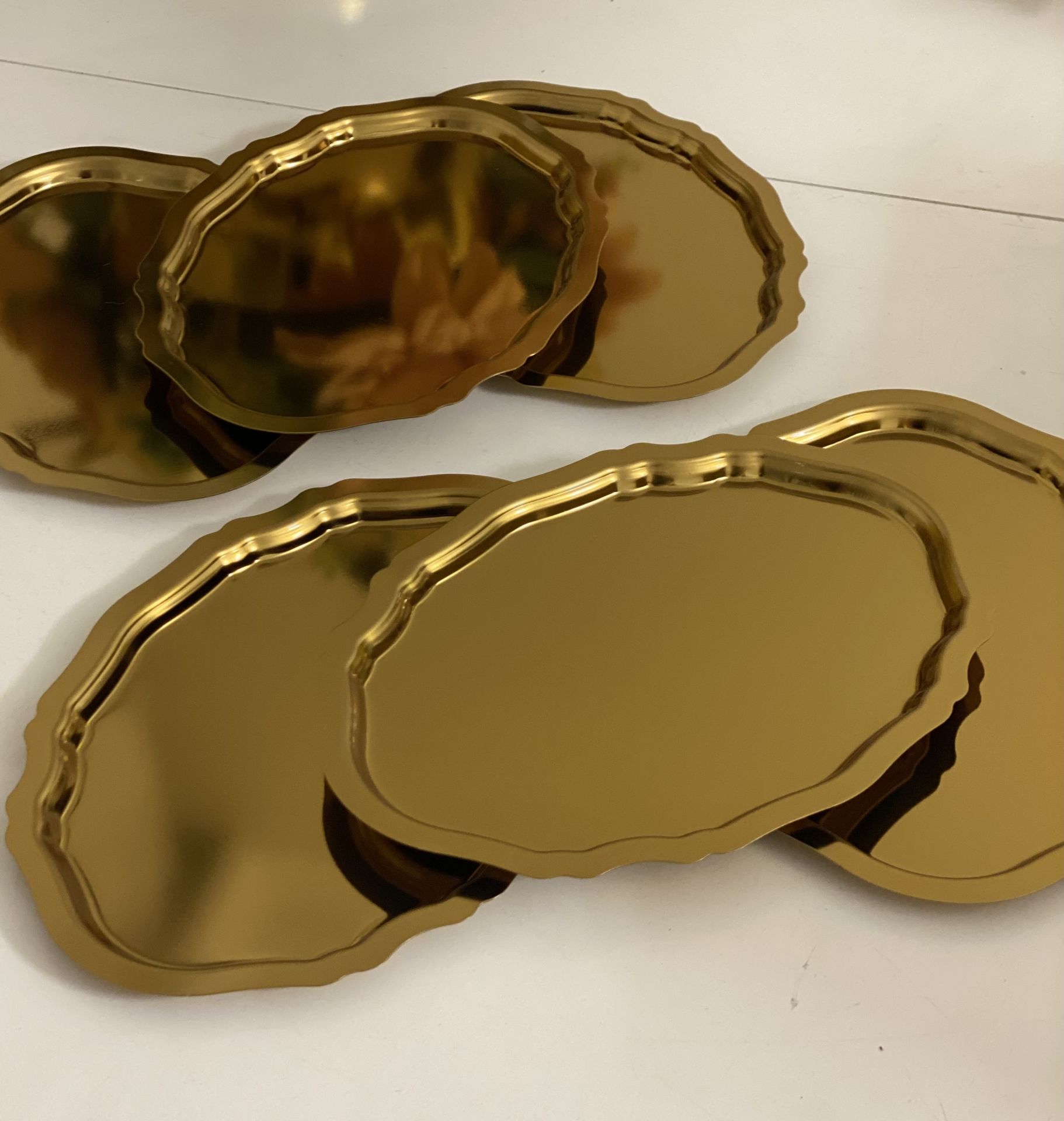 GOLD KAPLAMA OVAL MODEL 6 LI SERVİS VE SUNUM TEPSİSİ 15*21 cm