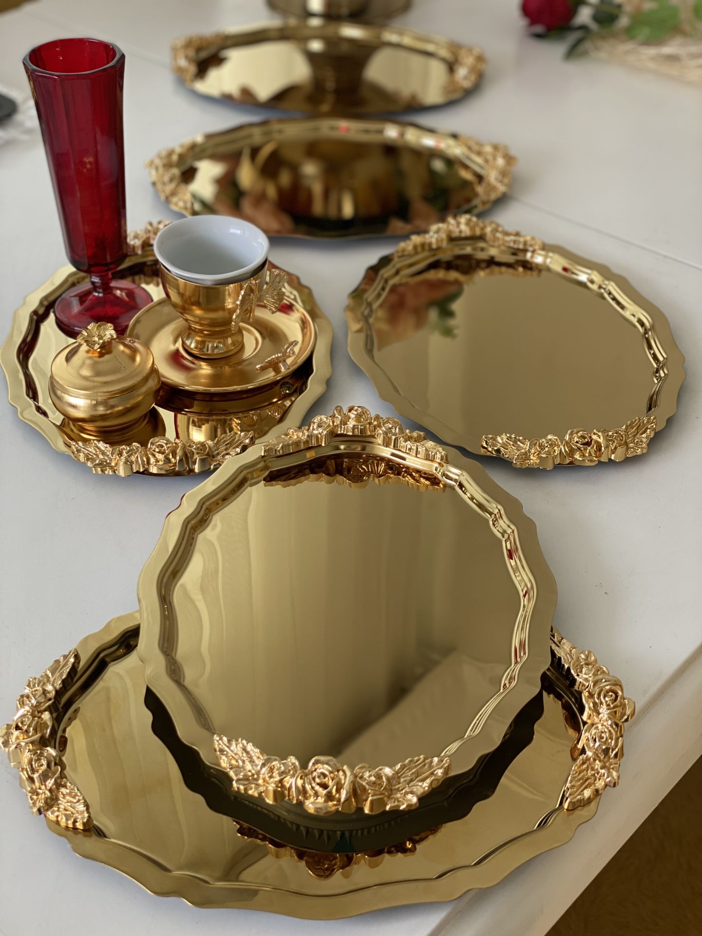 20*25 CM PARLAK GOLD OVAL KULPLU 6 ADET SERVİS VE SUNUM TEPSİSİ