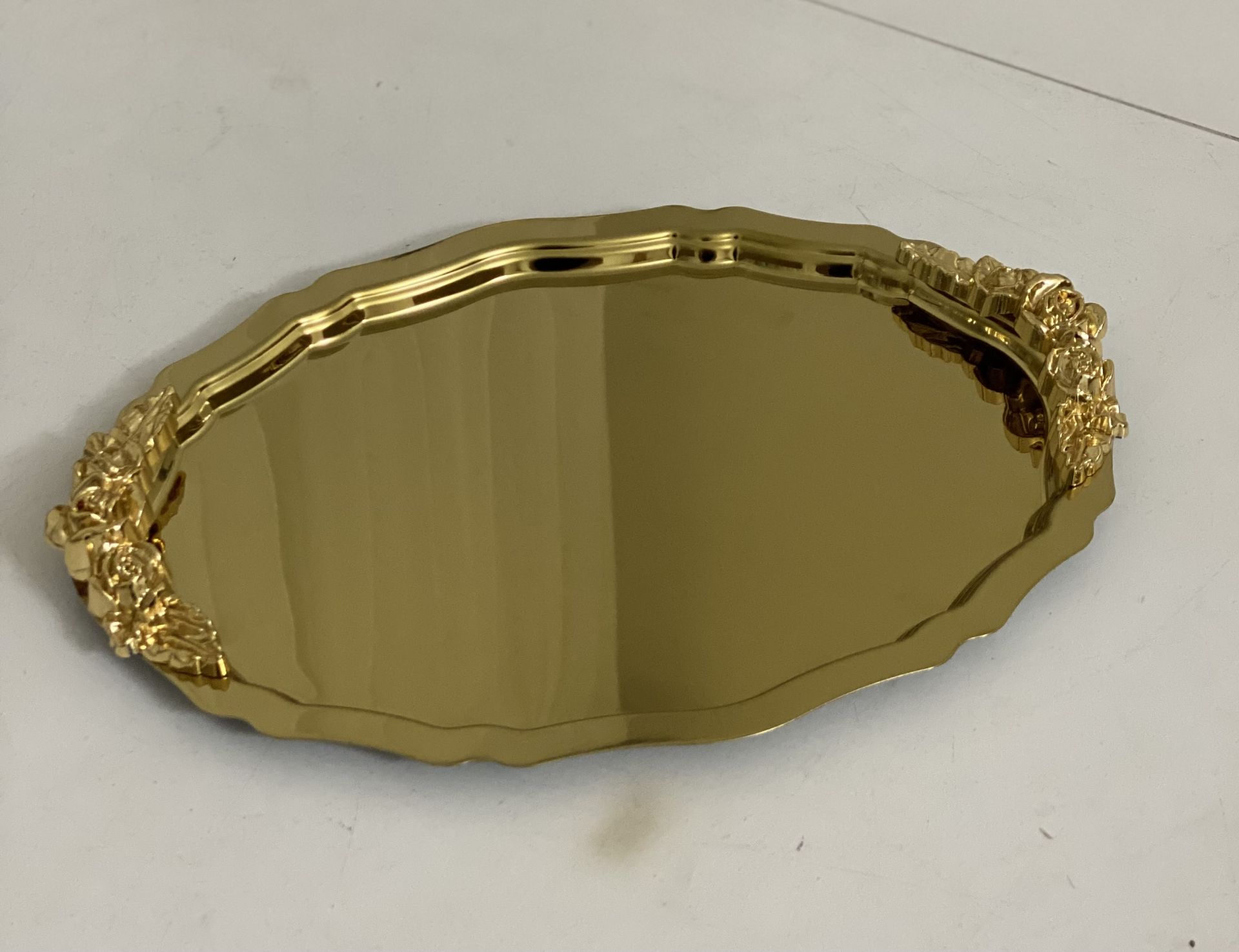 20*25 CM GOLD OVAL MODEL 1 ADET KULPLU SUNUM TEPSİSİ