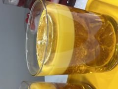 SARI DİKDÖRTGEN TEPSİLİ 3 ADET CAM BARDAKTA KOKULU MUM KURU PORTAKAL PARÇALI