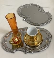 PASLANMAZ ÇELİK GÜMÜŞ 2 ADET İŞLEMELİ DESENLİ SERVİS VE SUNUM TEPSİSİ 30 cm