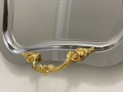 PASLANMAZ ÇELİK BÜYÜK KULPLU MODEL 2 ADET SERVİS VE SUNUM TEPSİSİ 21*26 CM