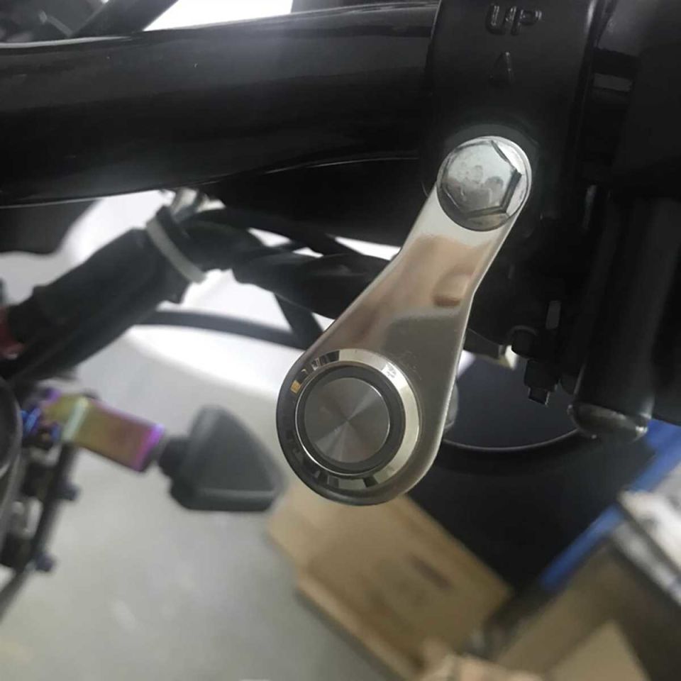 Knmaster B150 Motosiklet Sis Farı Bas Çek butonu