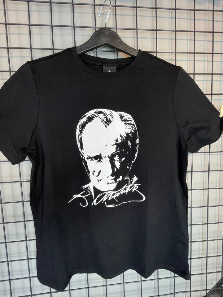 Atatürk Tshirt Siyah