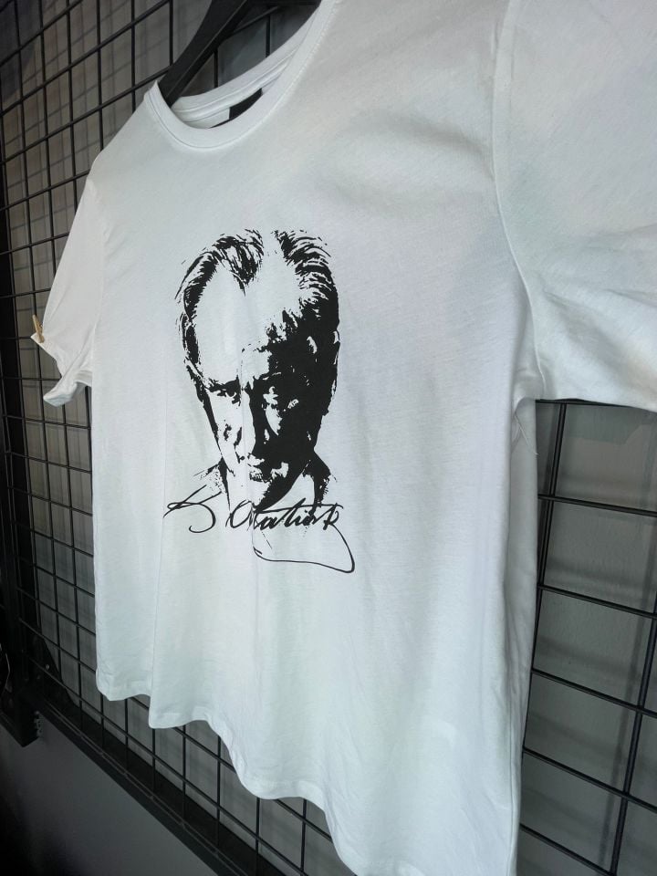 Atatürk Tshirt Siyah