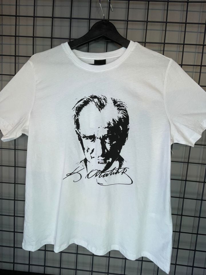 Atatürk Tshirt Kırmızı