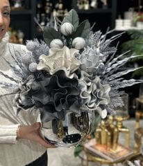 Gümüş çanak vazo yapay çiçekli