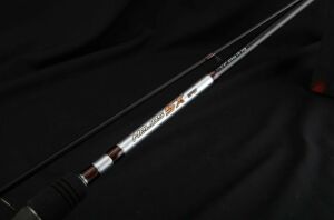 YekOutdoor Okuma Profesyonel Spin Seti Okuma Helios SX Spin 2,70cm 15-45 gr 2 Parça Spin Kamışı&Okuma Ceymar HD CHD-3000A Matt Black 7+1BB Olta Makinesi