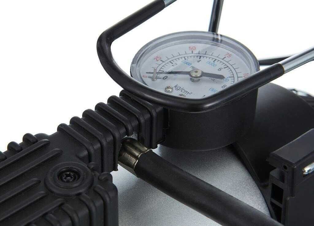 FreeCamp Tornado 12V / 150 PSI Kompresörlü Hava Pompası