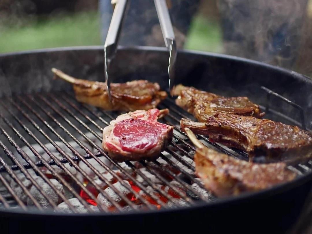 ECOR Tek Kibrit İle Yanan Pratik Mangal Kömürü 1.5 Kg+%5