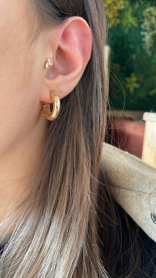 Tasarım halka küpe