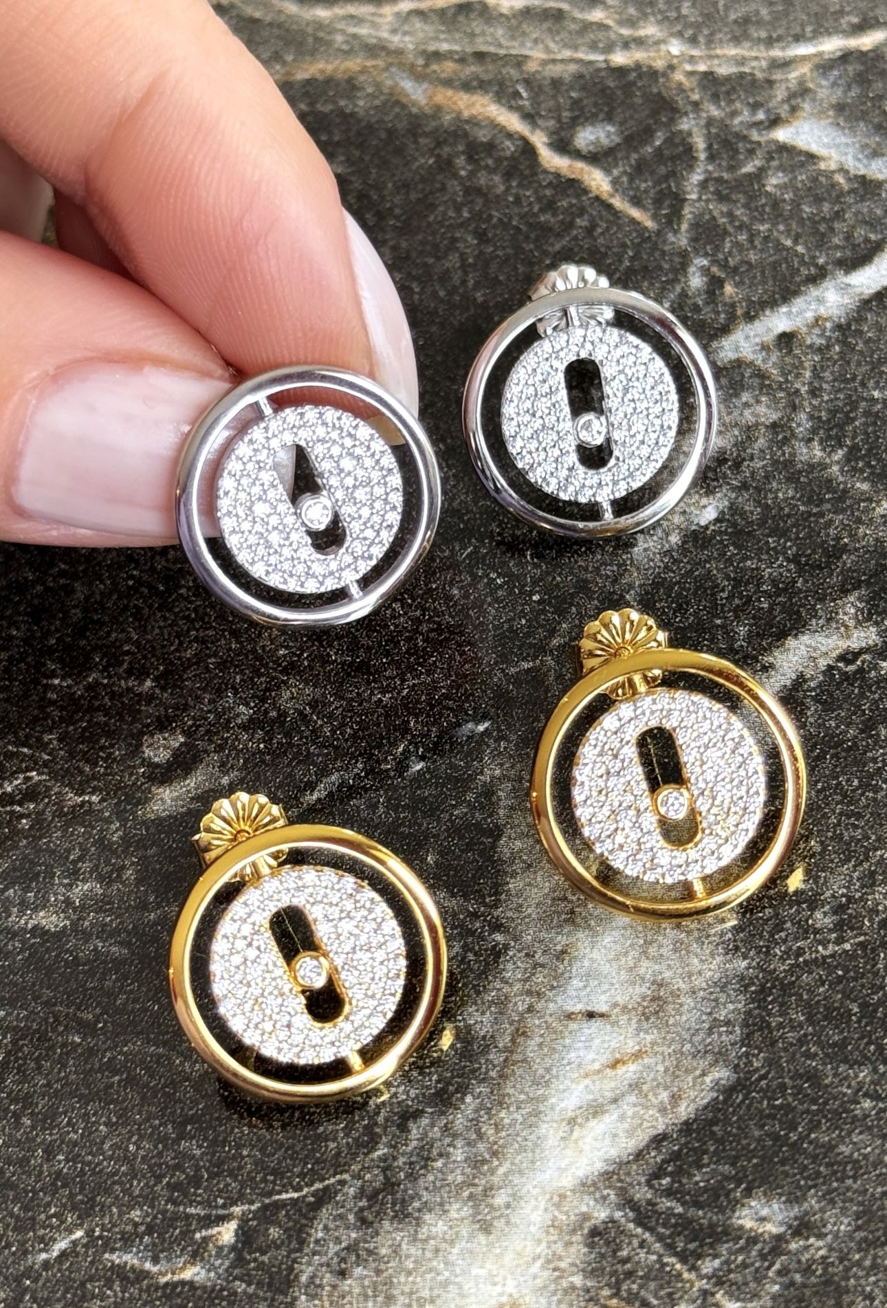 Mess İthal Yazılı Gümüş Küpe