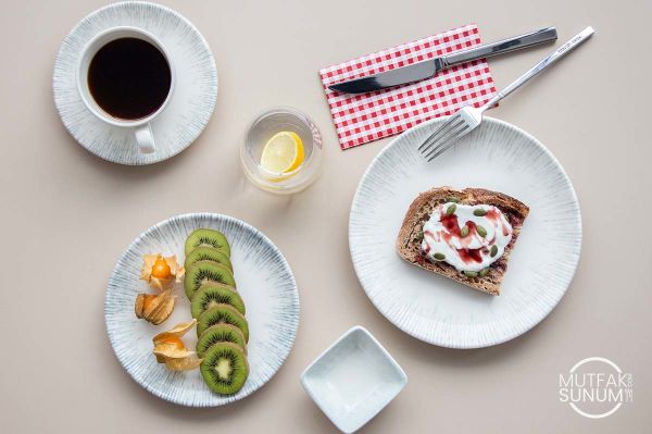 Bonna Iris Gourmet Kahve Fincan Tabağı