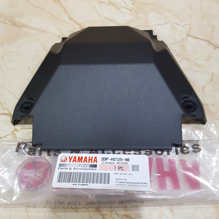 Yamaha Nmax 125-155 2015-2020 Orjinal Akü Kapağı 2DP-H2129-00