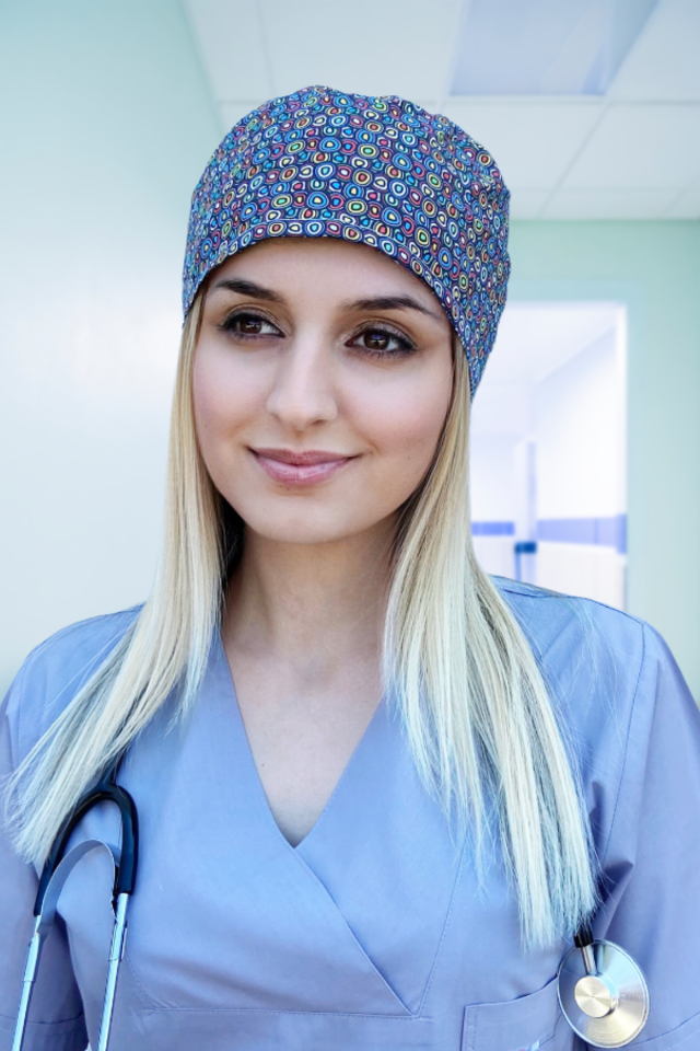 Renkli Çiçek Desenli Doktor Hemşire Cerrahi Bone