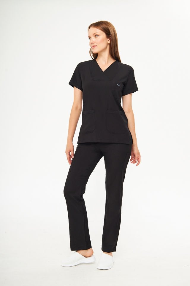 Siyah Likralı Kadın Cerrahi Takım