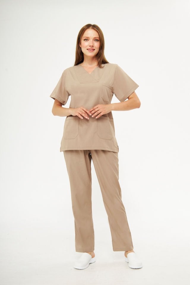 Bej Likralı Kadın Cerrahi Takım