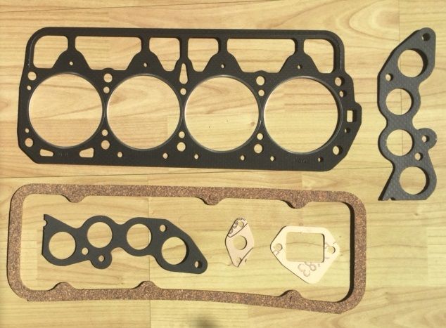 ÜST TAKIM CONTA M131 DKŞ 1600 KEÇE VE SUBAP LASTİĞİ YOK-ROYAL T012692N