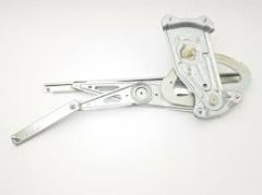 SAĞ ÖN CAM KRİKOSU MEGANE 3-FLUENCE-MY 807200013R-807200013R