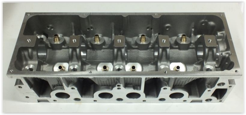 SİLİNDİR KAPAĞI YAN CLIO BBO E7J 1.4-1.6 ALİM.MANİFOLD-OZGAYD CH09-010-8200476217-7701471954-6001543371