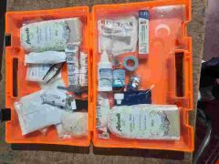 PLS. İŞYERİ İLKYARDIM SETİ EKO DUVARA MONTE EDİLEBİLİR HIRDAVAT-AUTO TSIY070-GZD111113