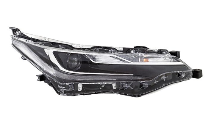 FAR SAĞ COROLLA 17 HİGH VERSİYON / LEDLİ-ULO 2016012-8111002L7000