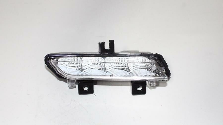 GÜNDÜZ FARI LEDLİ-SAĞ R.CLİO IV-CAPTUR-MOTORTEC RNT0831-266003864R