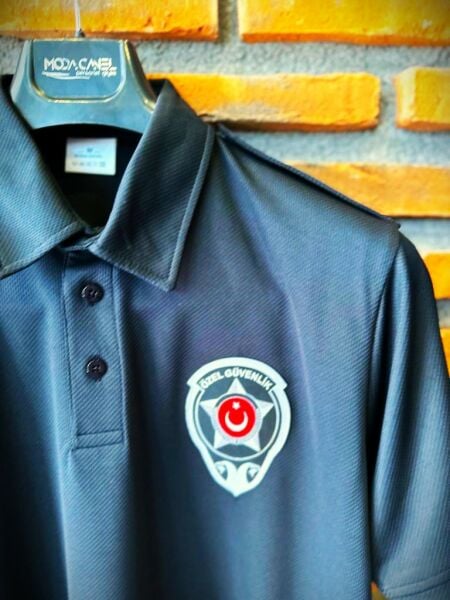 Siyah Polo Yaka Özel Güvenlik Baskılı Apoletli Tshirt Kısa Kollu Göğüs Armalı (Drytouch)