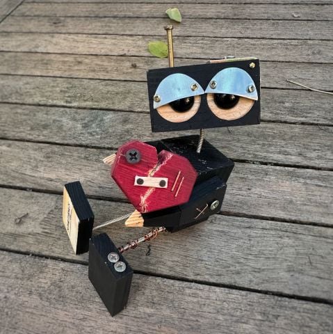Broken Heart Robot