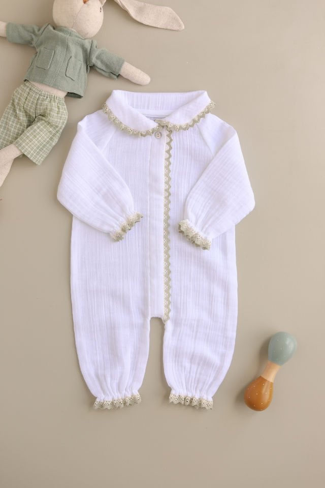 Nil 7 Piece Jumpsuit Hospital Exit
